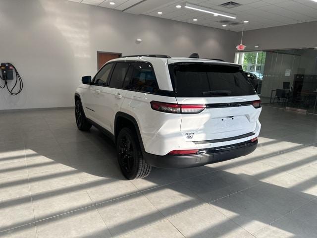 used 2023 Jeep Grand Cherokee car, priced at $34,995
