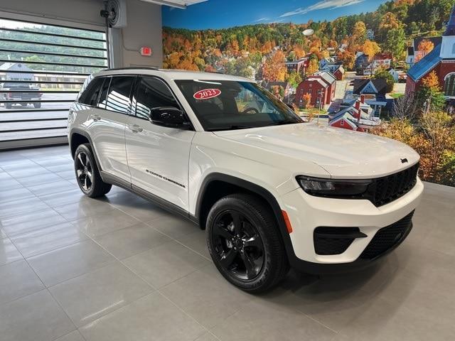 used 2023 Jeep Grand Cherokee car, priced at $34,995