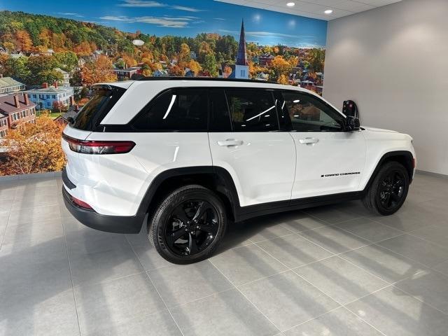 used 2023 Jeep Grand Cherokee car, priced at $34,995