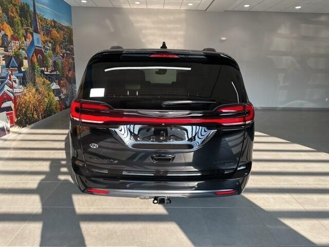 new 2025 Chrysler Pacifica car, priced at $51,944
