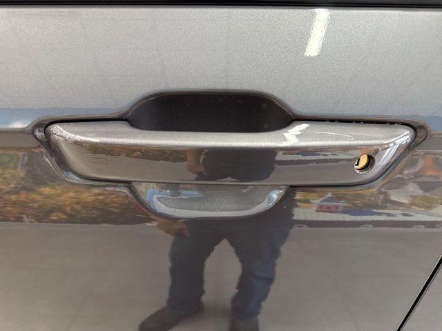 new 2025 Jeep Grand Cherokee car, priced at $46,485