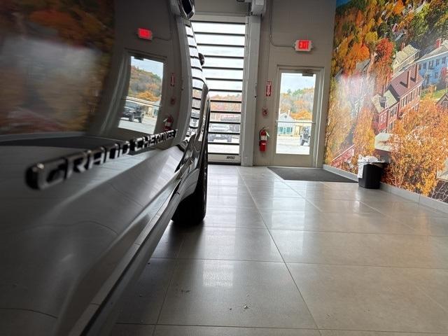 new 2025 Jeep Grand Cherokee car, priced at $48,485