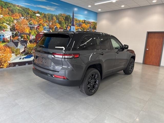 new 2025 Jeep Grand Cherokee car, priced at $48,485