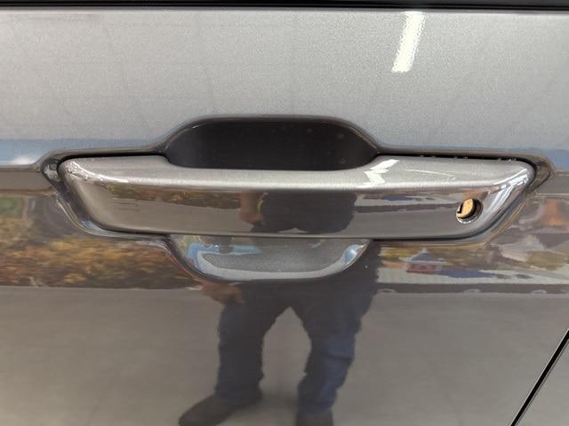 new 2025 Jeep Grand Cherokee car, priced at $48,485