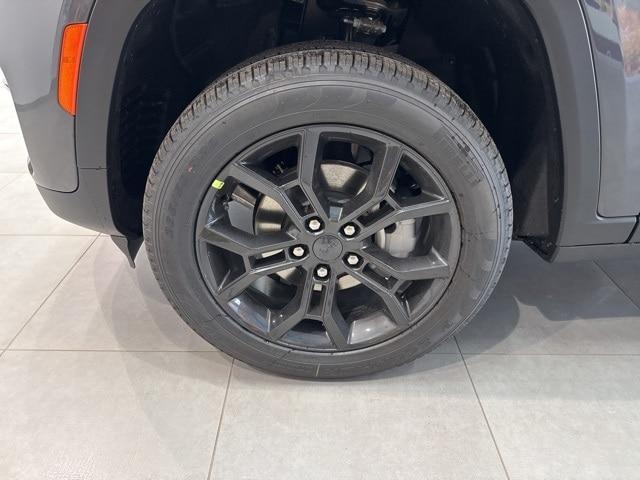 new 2025 Jeep Grand Cherokee car, priced at $48,485