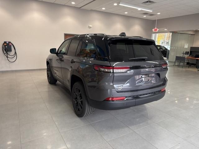 new 2025 Jeep Grand Cherokee car, priced at $48,485