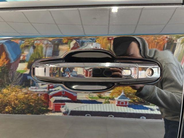 used 2024 Chevrolet Silverado 1500 car, priced at $53,995