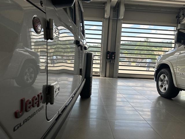 used 2021 Jeep Gladiator car, priced at $29,499