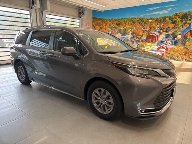 used 2023 Toyota Sienna car, priced at $37,995