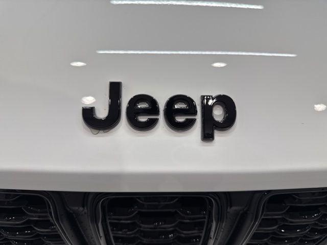 new 2025 Jeep Grand Cherokee car, priced at $45,890
