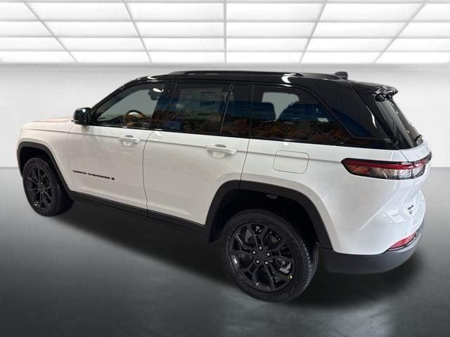 new 2025 Jeep Grand Cherokee car, priced at $45,890