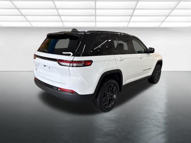 new 2025 Jeep Grand Cherokee car, priced at $45,890