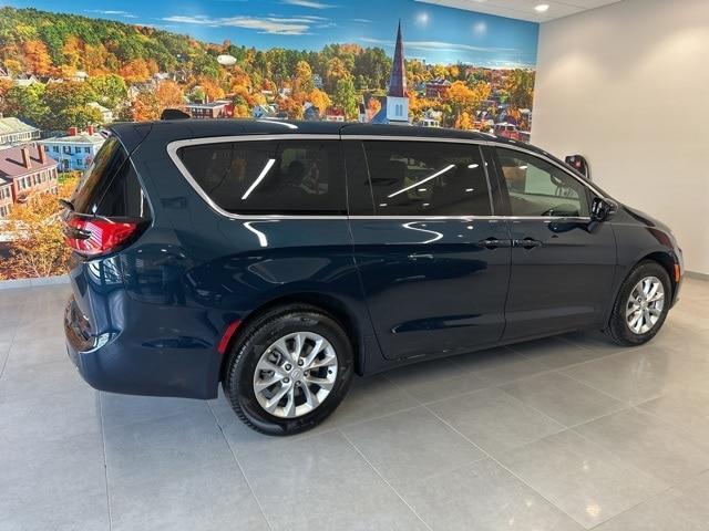new 2025 Chrysler Pacifica car, priced at $46,080