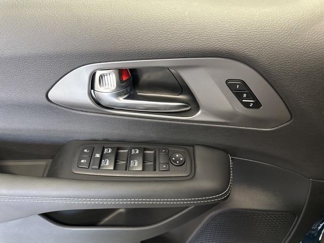new 2025 Chrysler Pacifica car, priced at $46,080