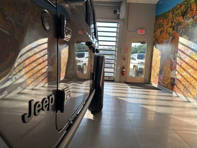 new 2025 Jeep Wrangler car, priced at $49,160