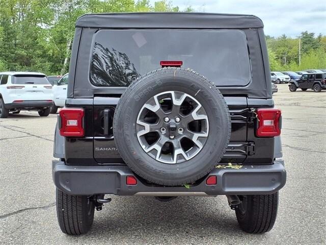 new 2025 Jeep Wrangler car, priced at $47,657