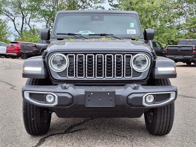 new 2025 Jeep Wrangler car, priced at $47,657