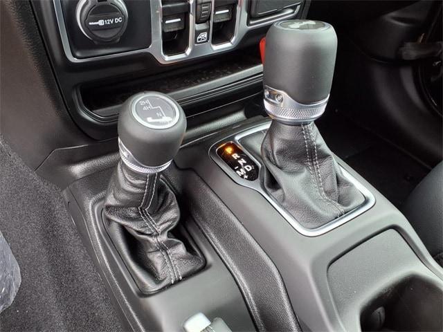 new 2025 Jeep Wrangler car, priced at $51,657