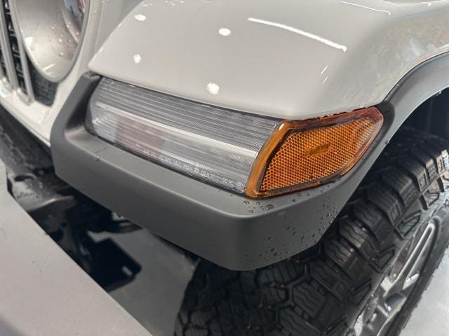 new 2025 Jeep Wrangler car, priced at $51,322
