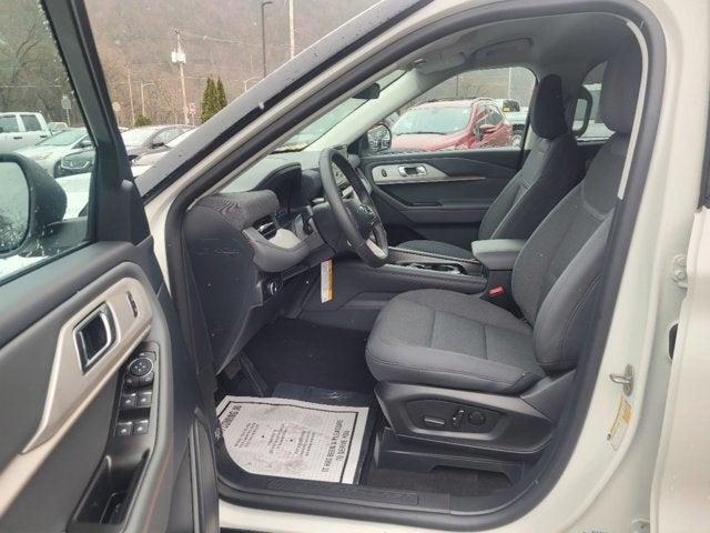 new 2025 Ford Explorer car, priced at $41,305