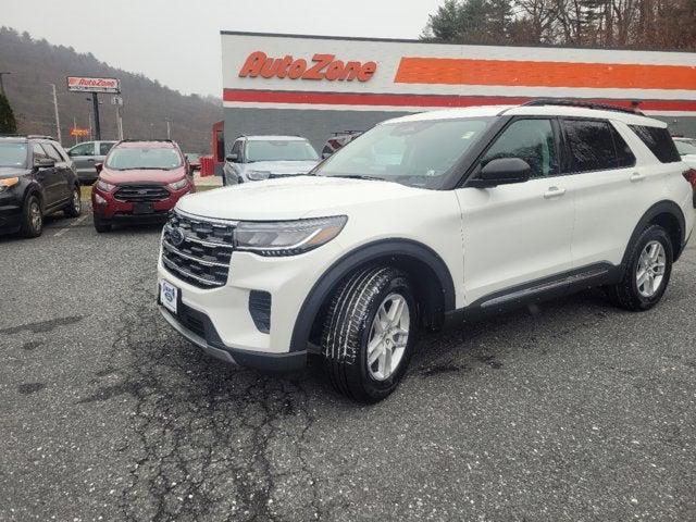 new 2025 Ford Explorer car, priced at $41,305