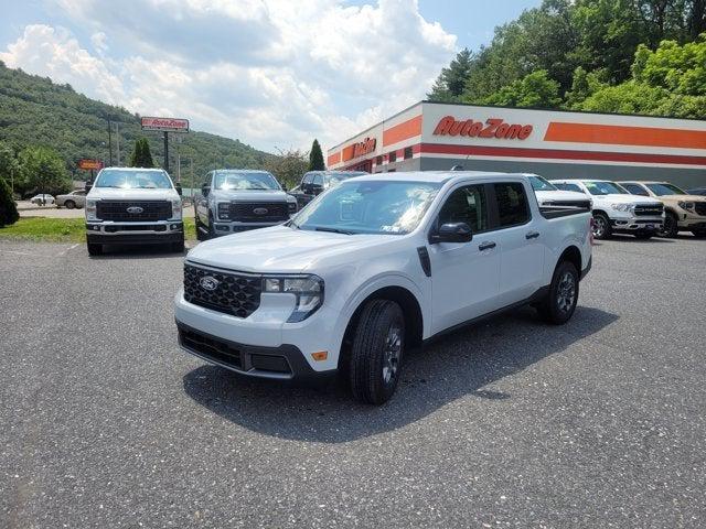 new 2025 Ford Maverick car, priced at $34,225