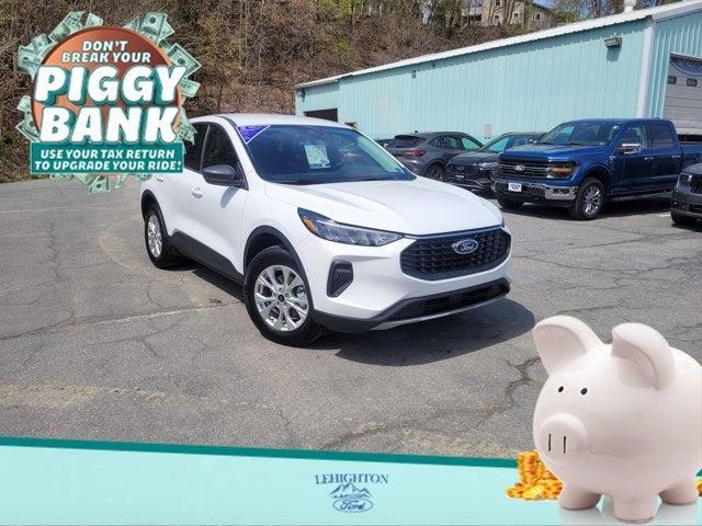 used 2025 Ford Escape car, priced at $29,995