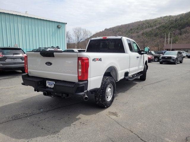 new 2025 Ford F-250 car, priced at $55,885