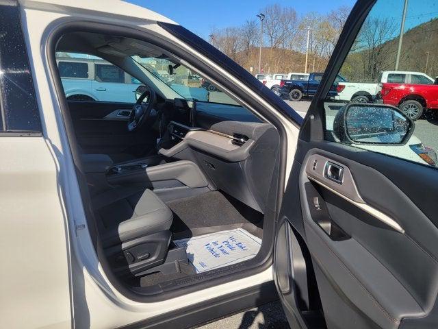 new 2025 Ford Explorer car, priced at $45,561