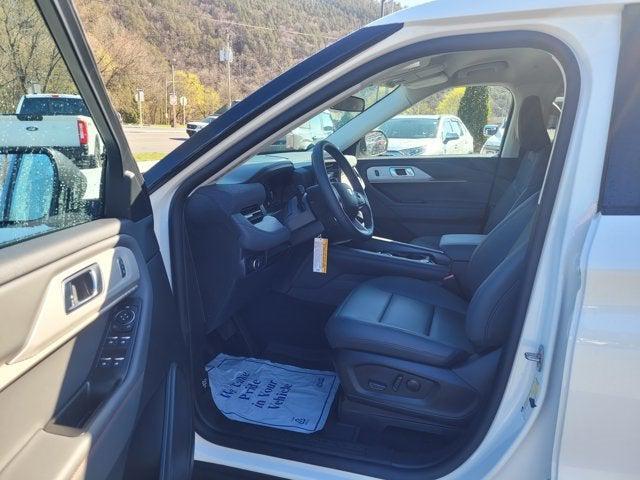 new 2025 Ford Explorer car, priced at $45,561