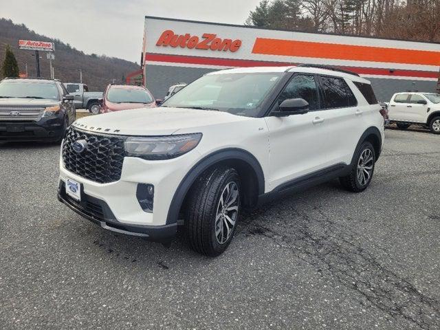 new 2025 Ford Explorer car, priced at $49,460