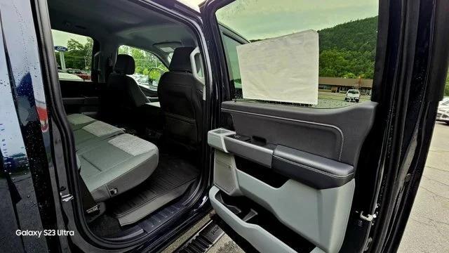 new 2024 Ford F-250 car, priced at $61,930