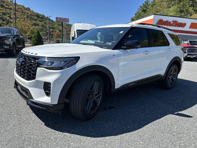 new 2025 Ford Explorer car, priced at $48,995