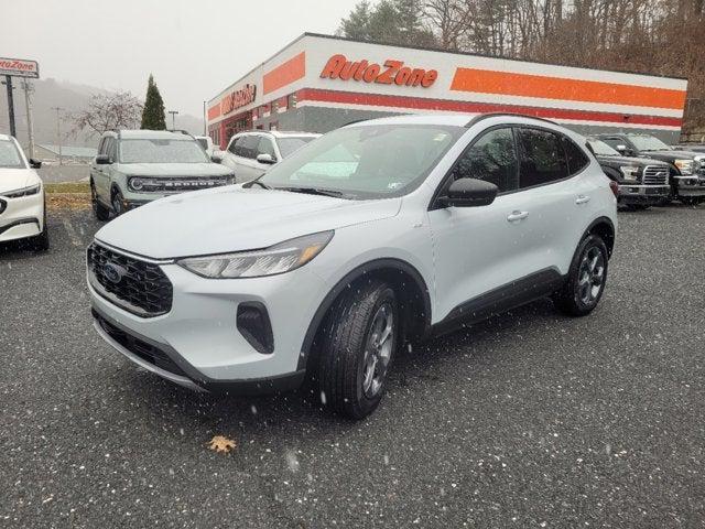 new 2025 Ford Escape car, priced at $33,135