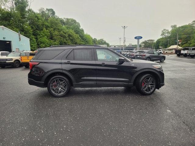 new 2025 Ford Explorer car, priced at $45,865