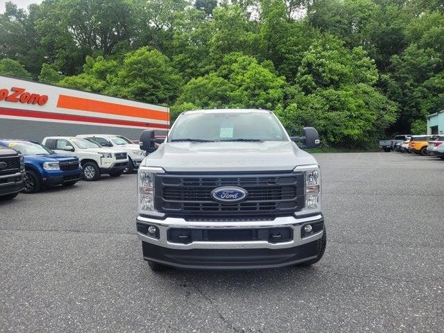 new 2025 Ford F-250 car, priced at $53,495