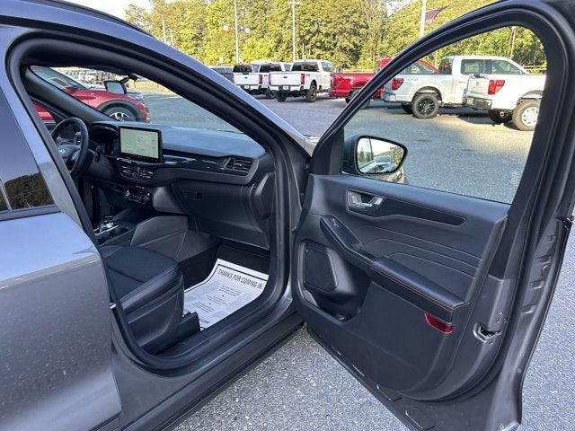 new 2025 Ford Escape car, priced at $32,585