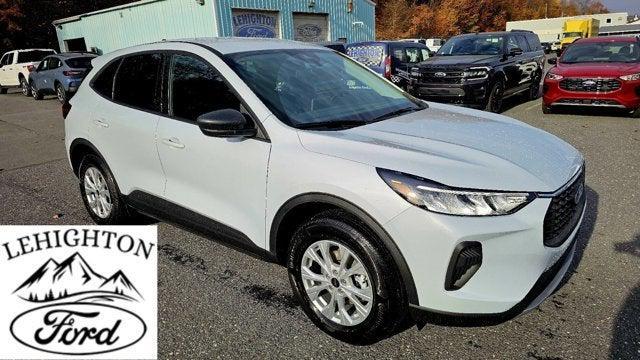 new 2025 Ford Escape car, priced at $32,945