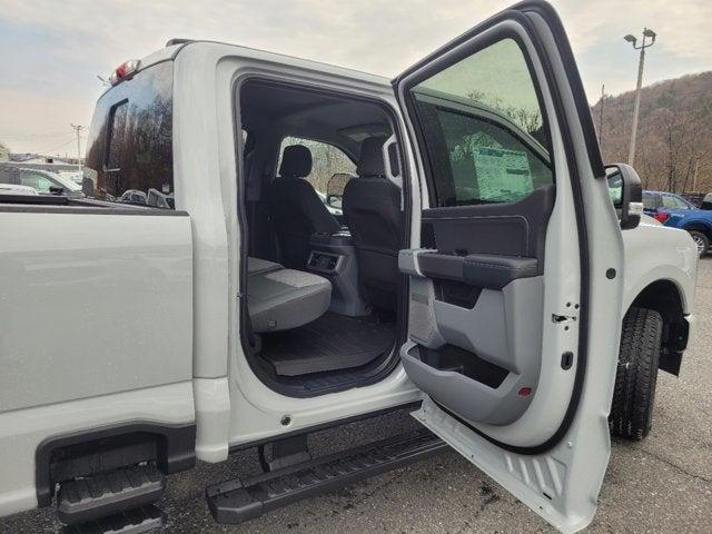 new 2025 Ford F-250 car, priced at $74,425