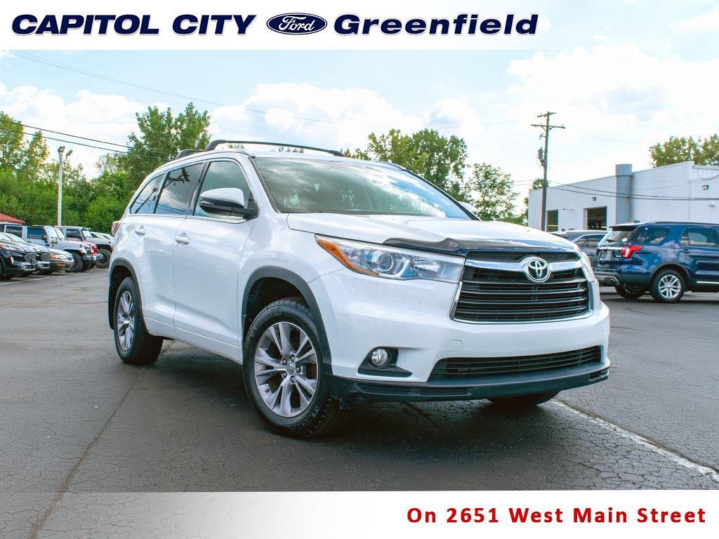 used 2015 Toyota Highlander car, priced at $17,673