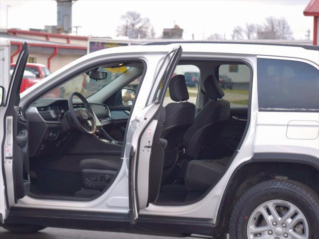 used 2023 Jeep Grand Cherokee car, priced at $30,967