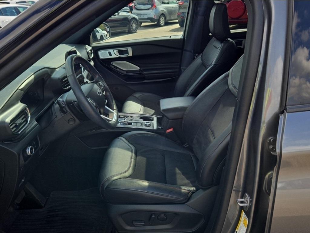 used 2023 Ford Explorer car, priced at $43,998
