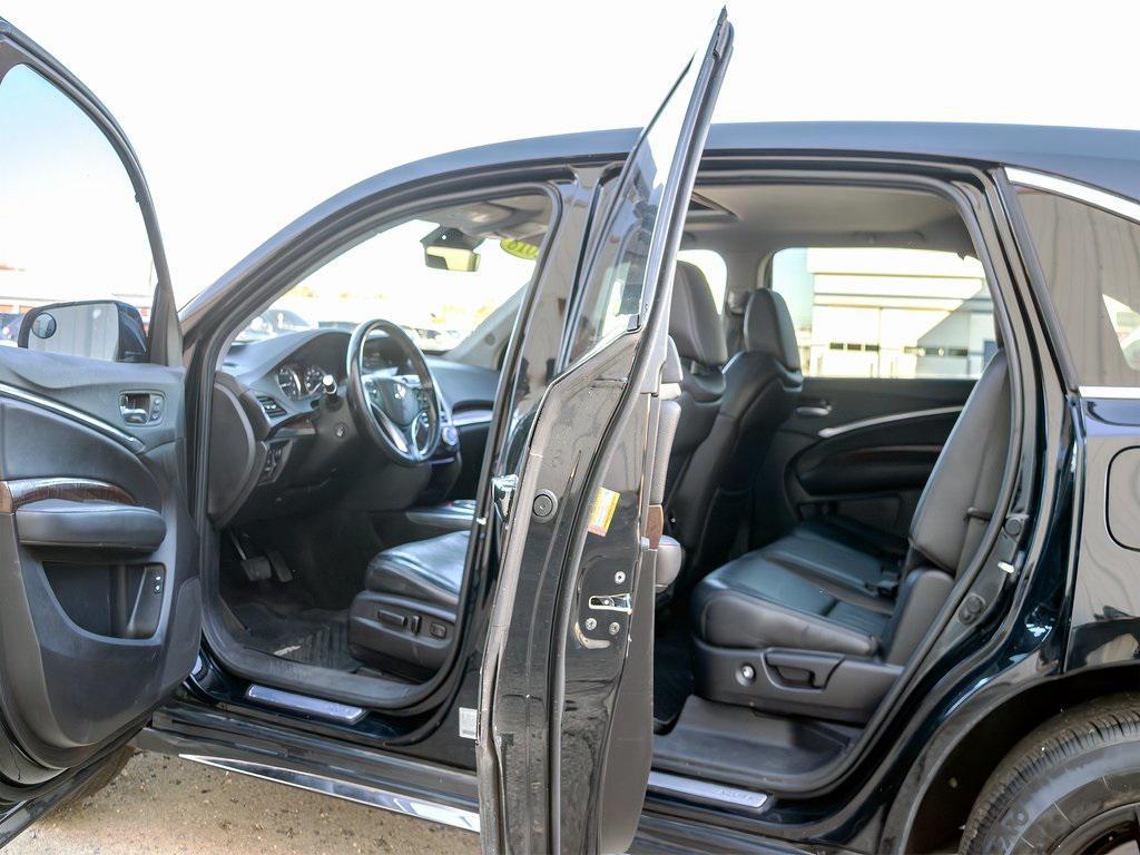 used 2018 Acura MDX car, priced at $18,790