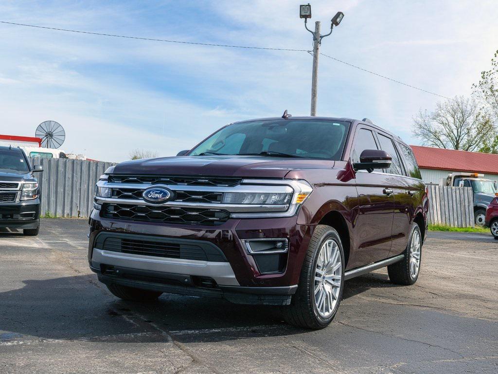 used 2024 Ford Expedition car, priced at $59,446