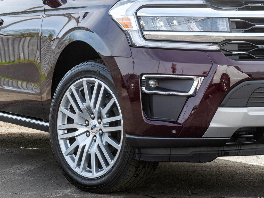 used 2024 Ford Expedition car, priced at $59,446