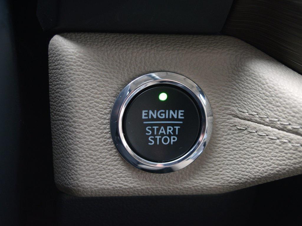 used 2024 Ford Expedition car, priced at $59,446