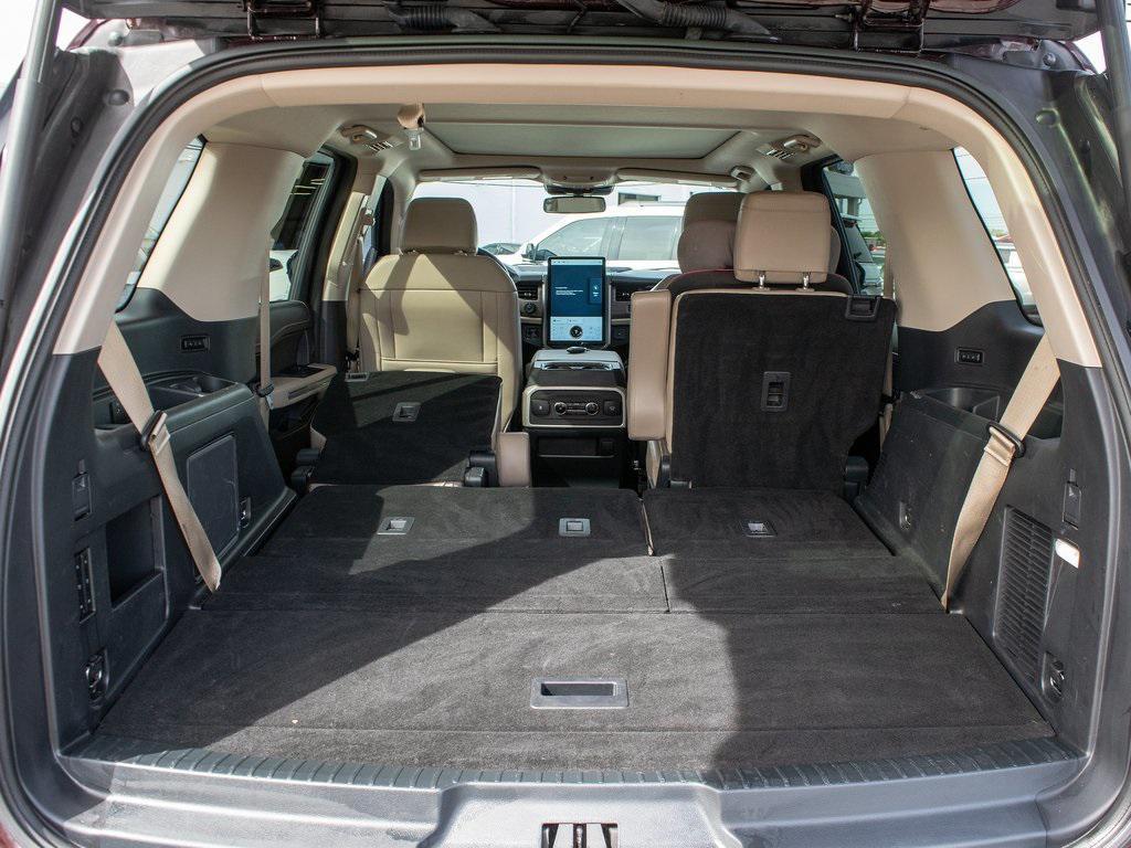 used 2024 Ford Expedition car, priced at $59,446