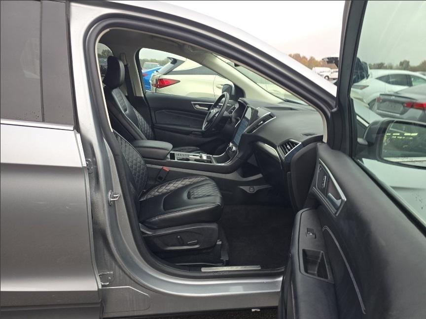 used 2024 Ford Edge car, priced at $29,878