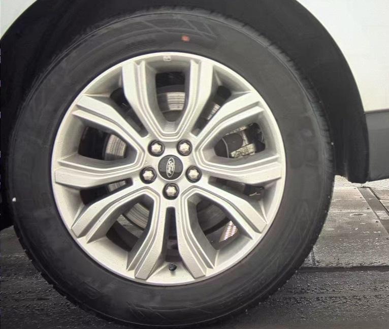 used 2024 Ford Edge car, priced at $29,878