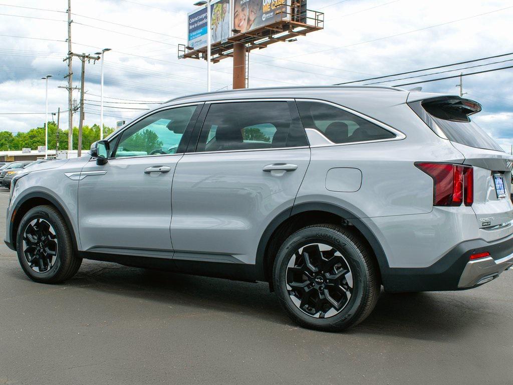 used 2024 Kia Sorento car, priced at $29,999